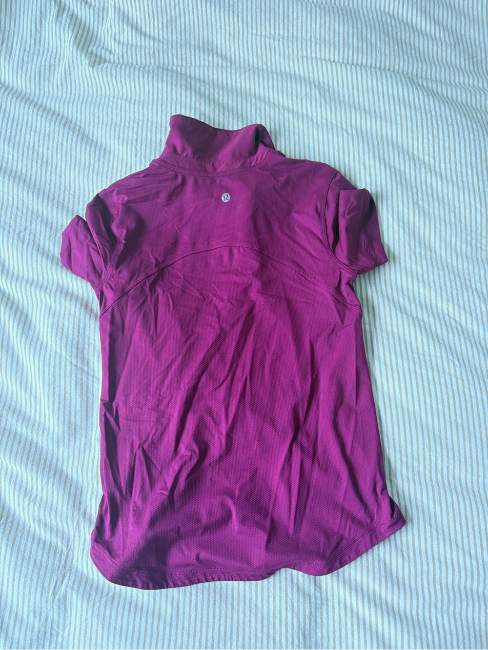 Lulu lemon women’s golf polo - magenta - Picture 2 of 4